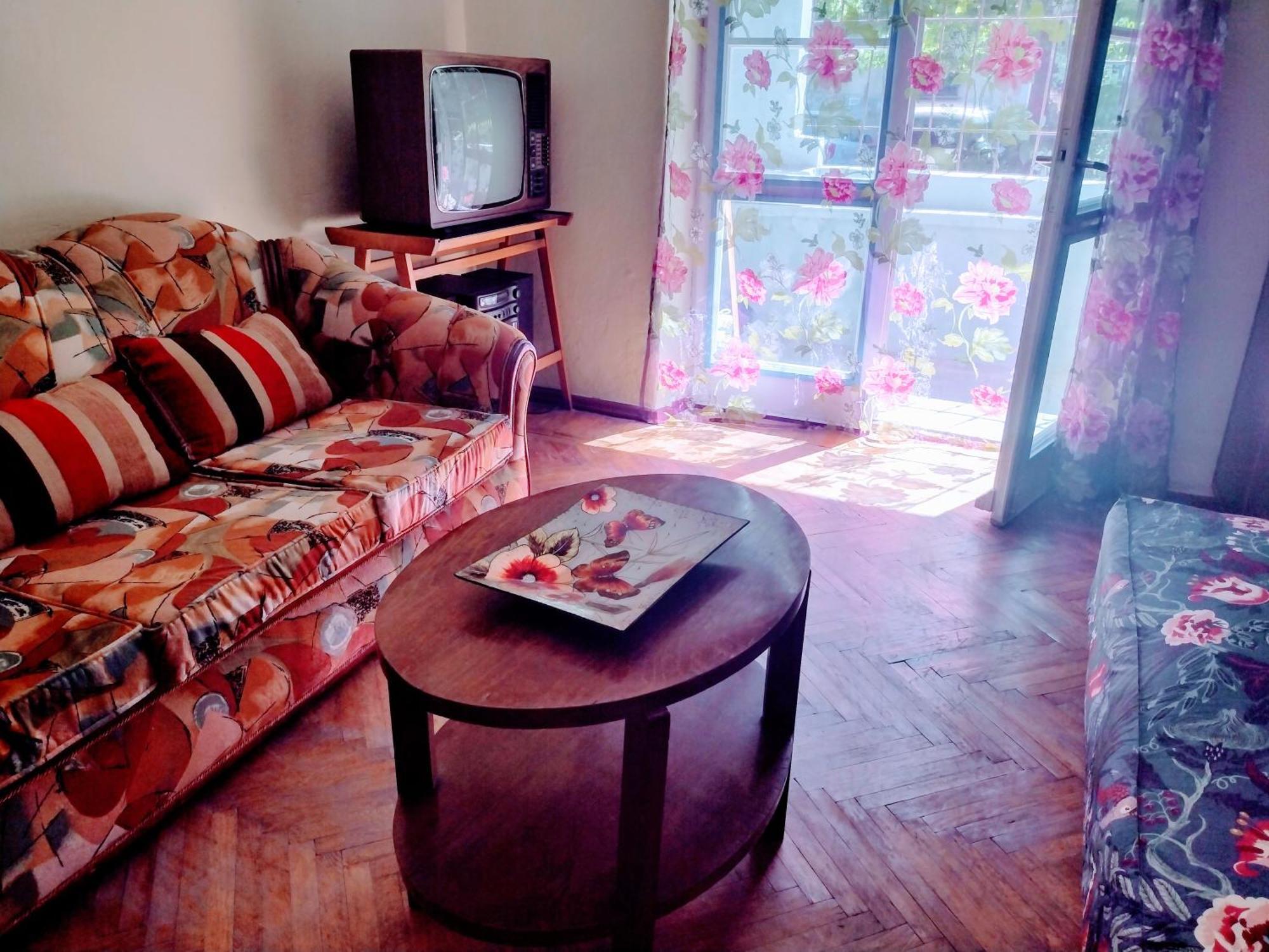 טיראנה Era Echoes - Preserved Historical Apartment מראה חיצוני תמונה